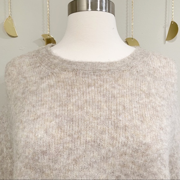 Zara Knit Sweater.Cream.Long Sleeves.Scoop Neck.L - Picture 2 of 7